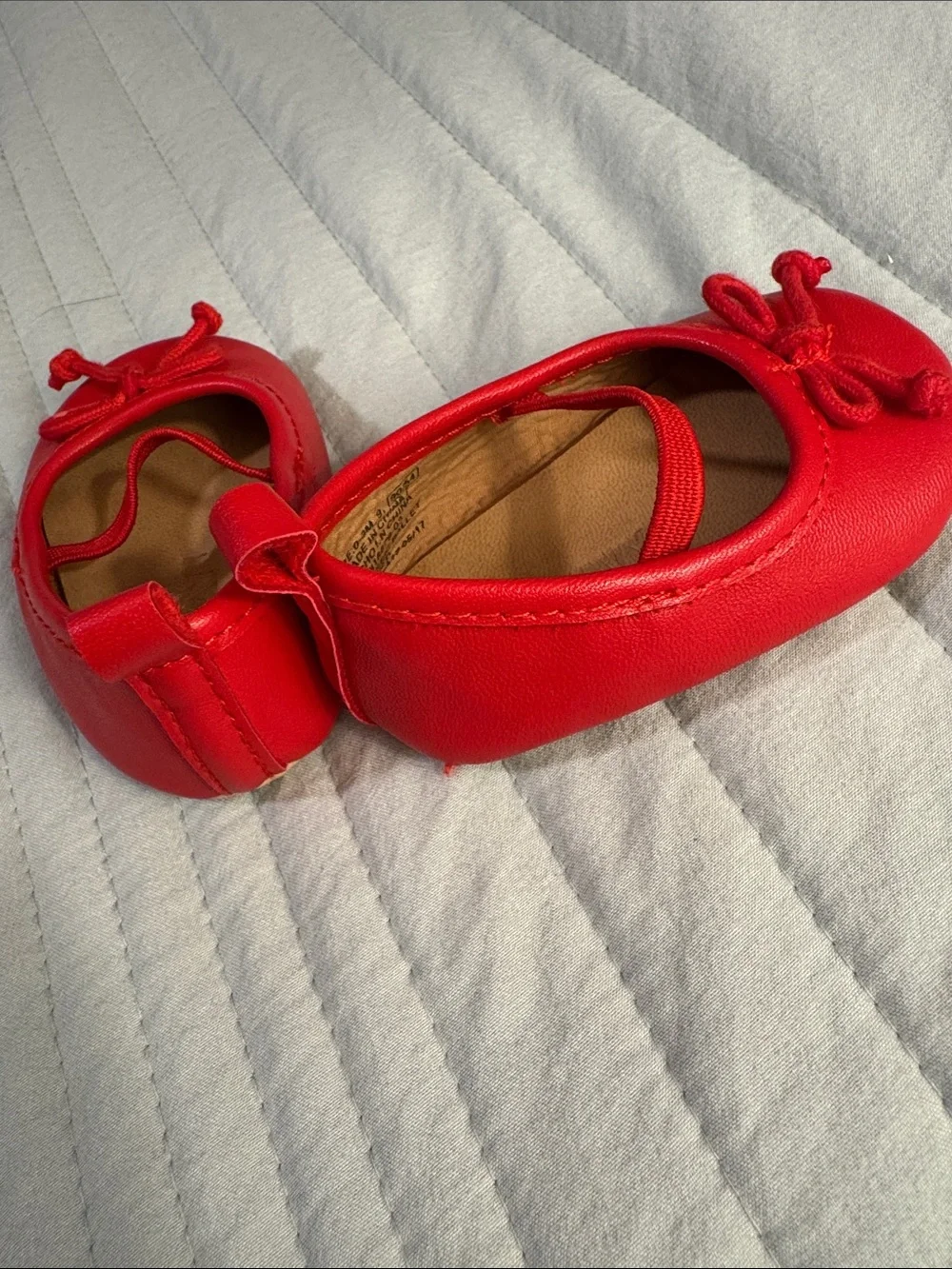 Old Navy adorable red